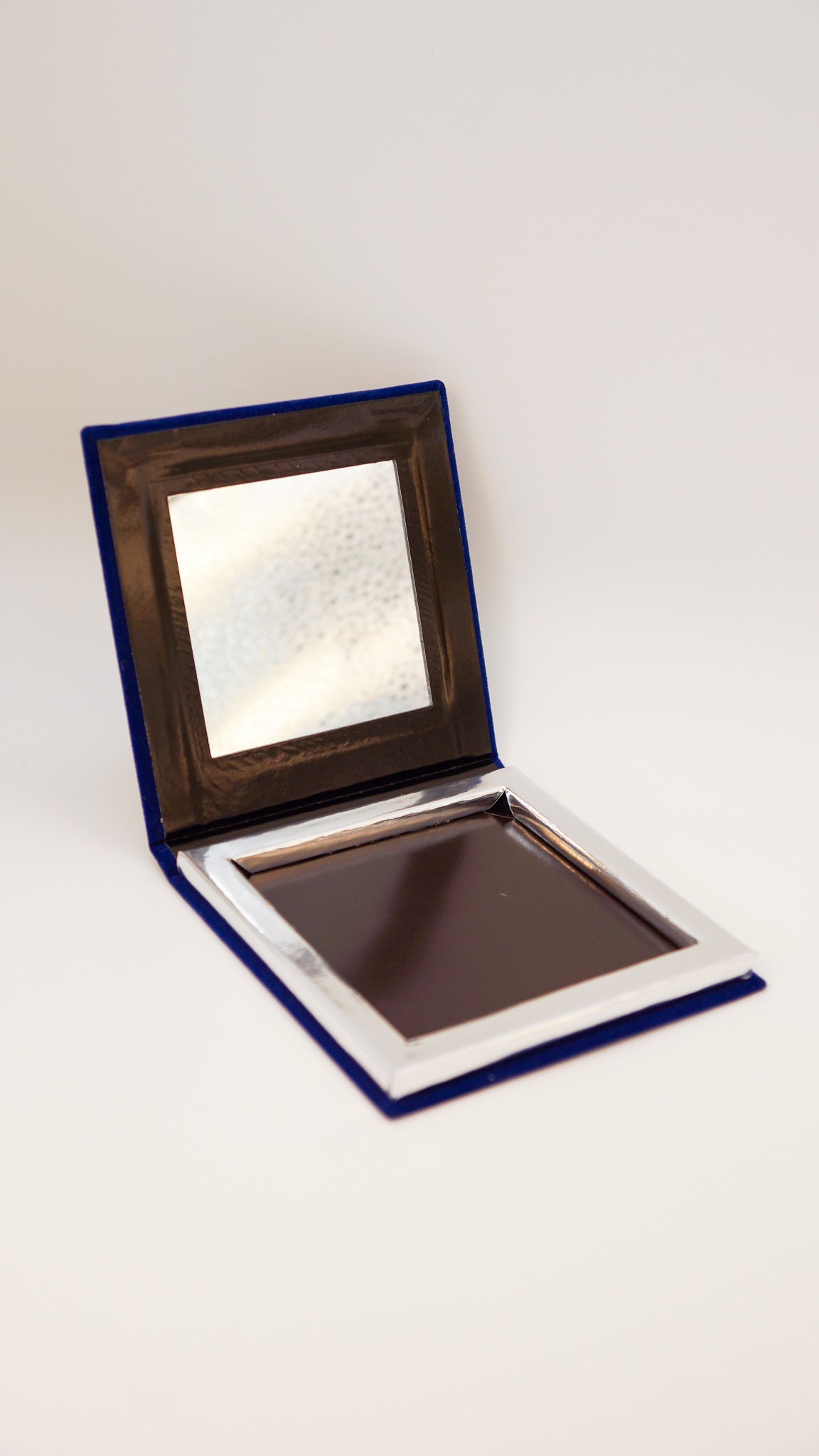 Sapphire Diamonds Luxury Gift Box