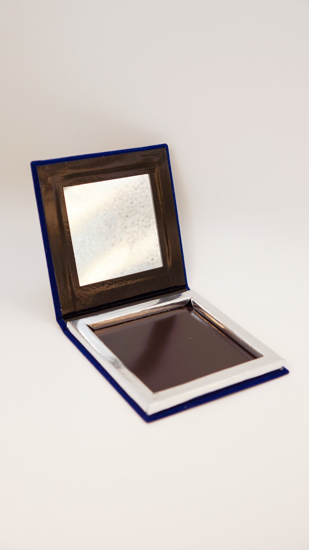 Sapphire Diamonds Magnetic Storage Palette