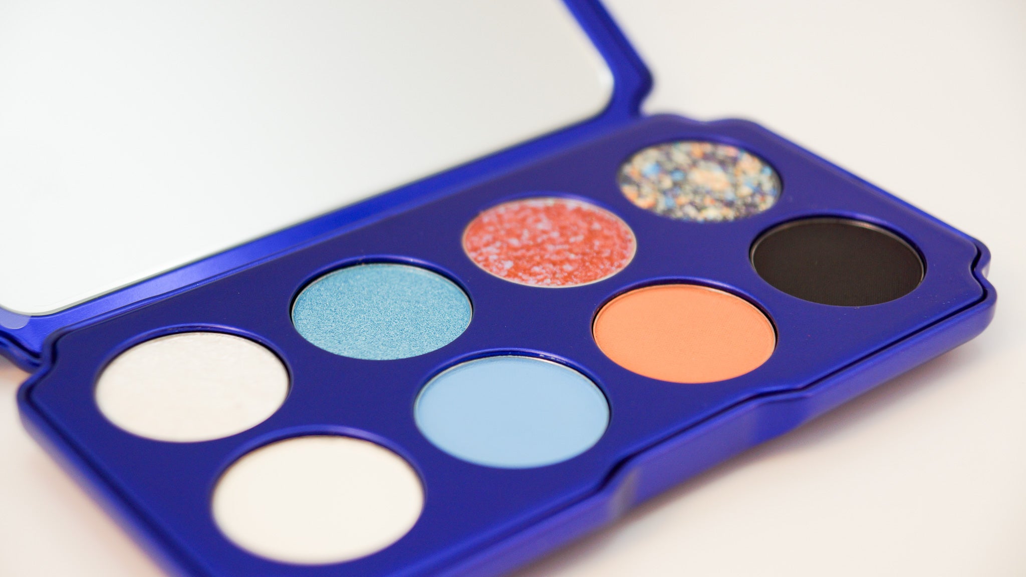 Sapphire Diamonds Eyeshadow Palette